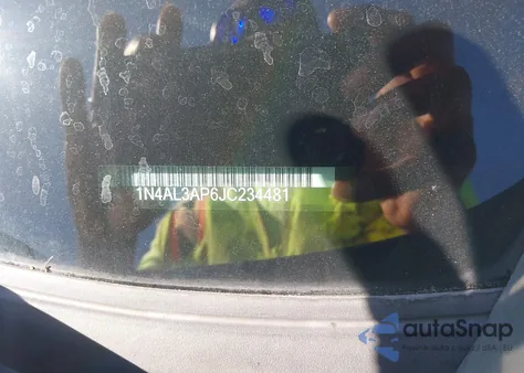 2018 Nissan Altima 2.5 Sr из США, поврежденный, VIN 1N4AL3AP6JC234481